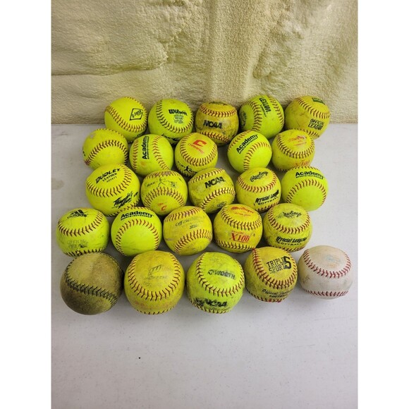 25 Used Mixed Lot of Softballs - Pracitce / Batting practice 12 inch Dream Seam+ - Picture 1 of 7